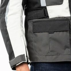 Giacca Moto Befast RIDDICK CE Certificata Nero Grigio Chiaro 22 Giacca Moto Befast RIDDICK CE Certificata Nero Grigio Chiaro -Negozio al dettaglio BEFAST 2022 dettaglio basso shooting befast riddick nero grigio chiaro 2 1