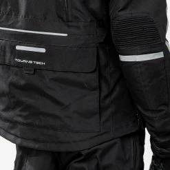 Giacca Moto Touring Befast TOURING TECH CE Certificata 3 Strati Nero 15 Giacca Moto Touring Befast TOURING TECH CE Certificata 3 Strati Nero -Negozio al dettaglio BEFAST 2022 dettaglio retro tasca shooting befast touring tech nero giallo 9 2