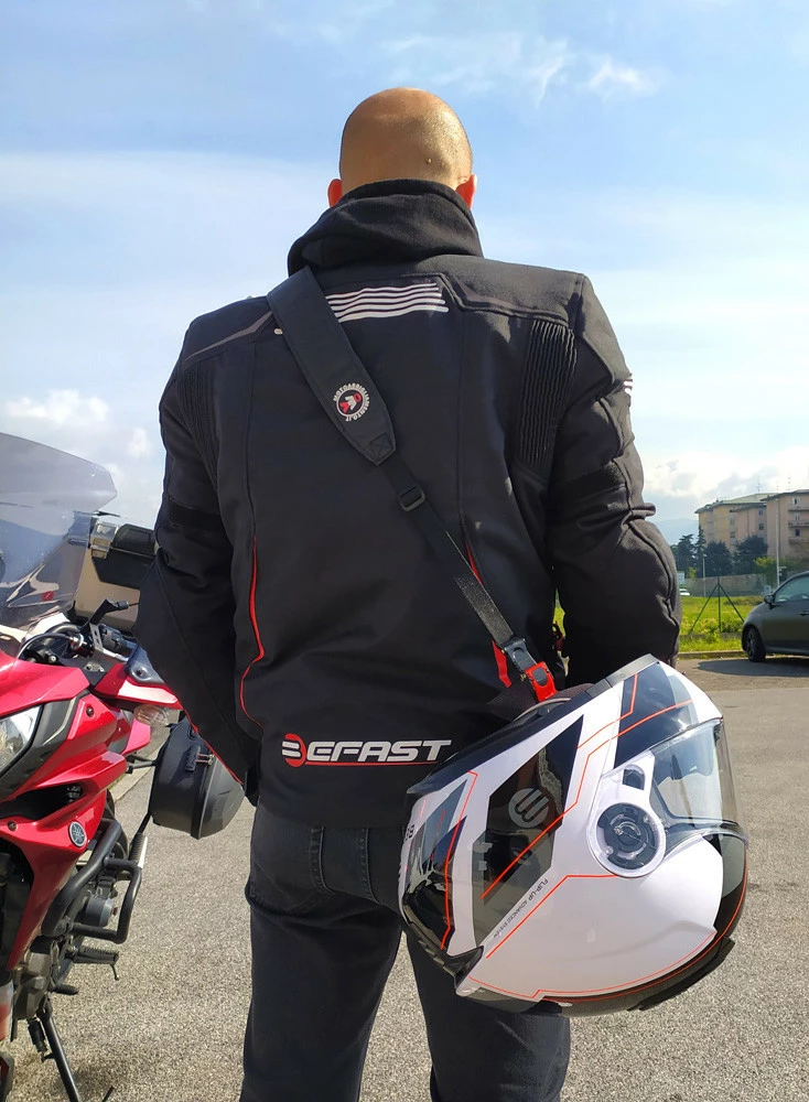 BEFAST Cinghia Tracolla Porta Casco Aggancio Micrometrico Motoabbigliamento.it Nero 3 BEFAST Cinghia Tracolla Porta Casco Aggancio Micrometrico Motoabbigliamento.it Nero